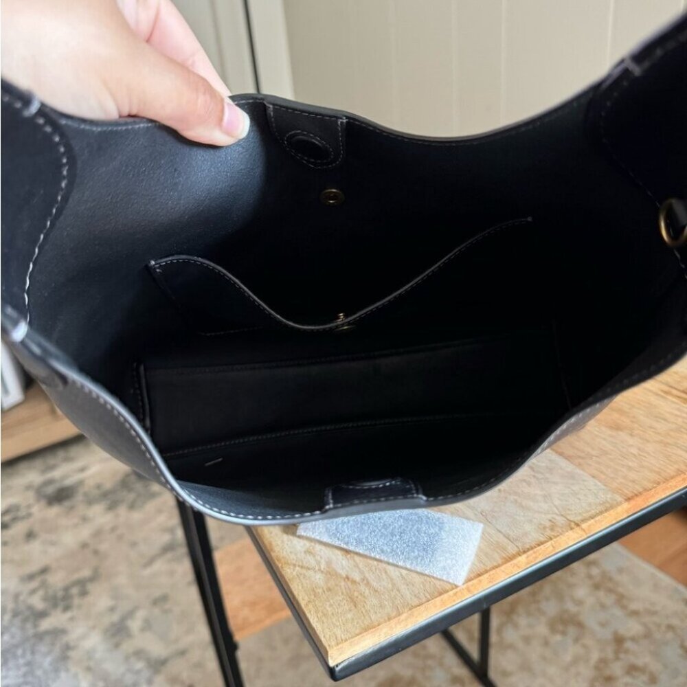 Exclusive COACH Brooklyn 28 Leather Purse - Picture 4 of 5